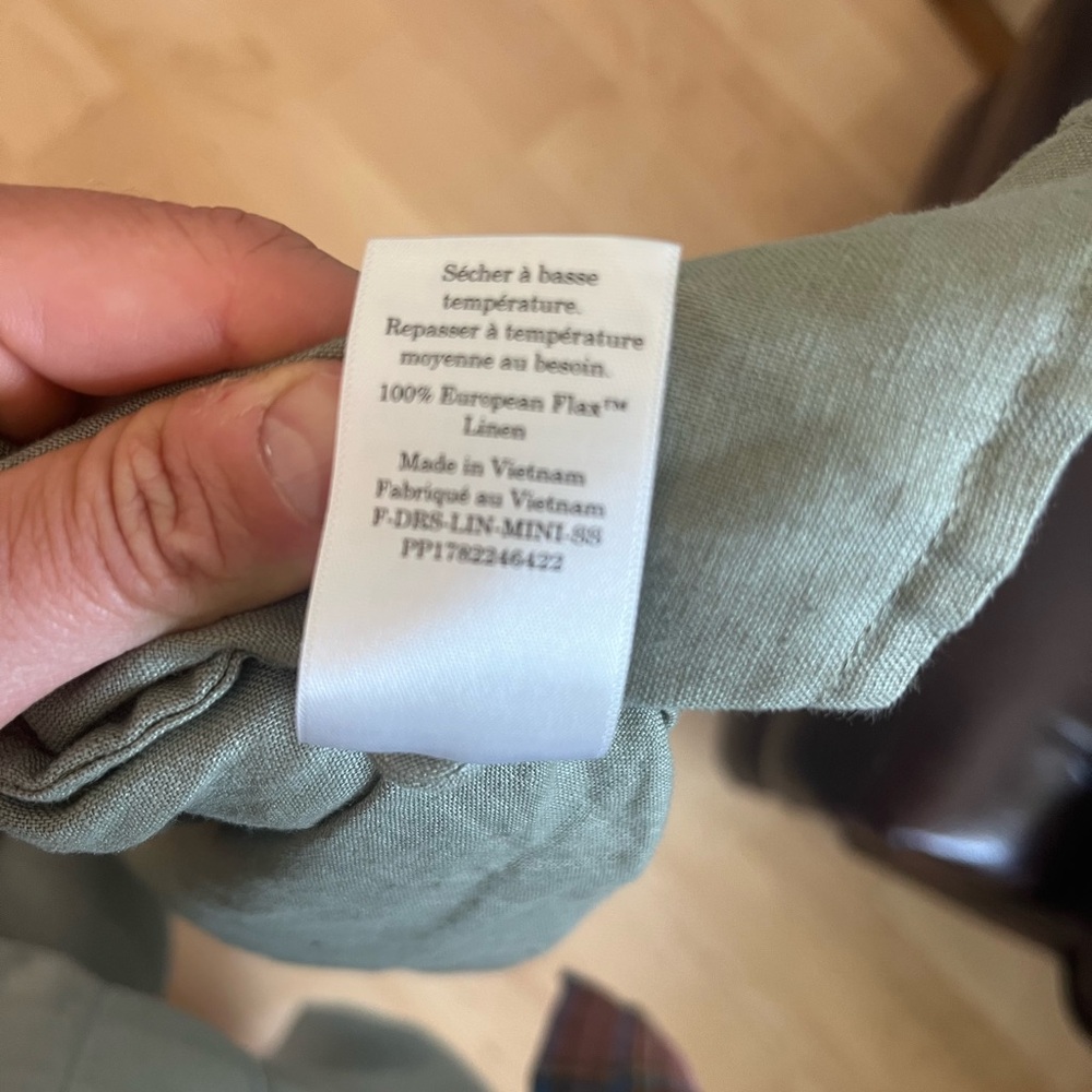 Everlane Sage Green Short Sleeve Dress - Picture 7 of 8